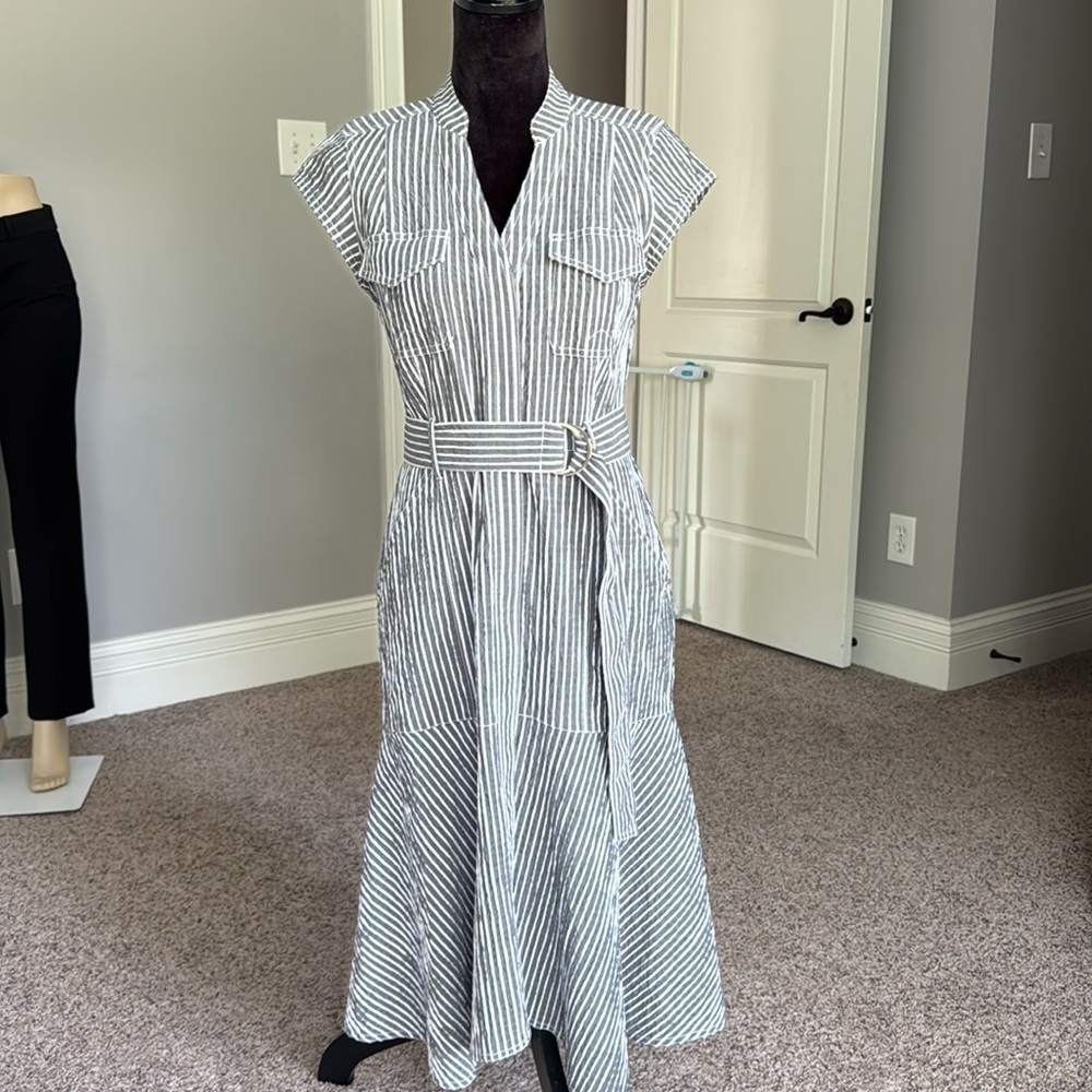 White House Black Market Gray and White Seersucker Midi Dress